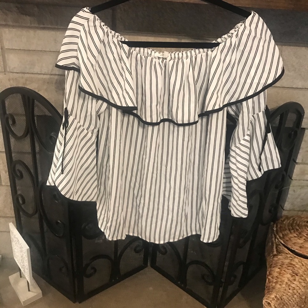 Maurices off the shoulder blouse